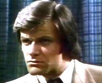 George Reinholt as Steve