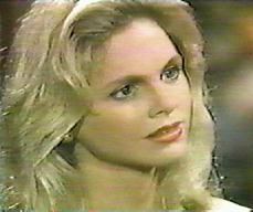 Cali Timmins as Paulina