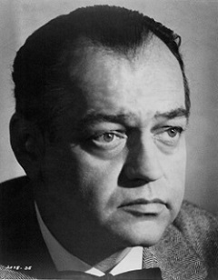 Richard Dysart as Gil