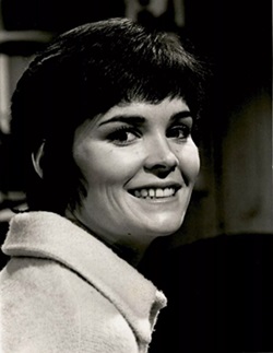 Victoria Thompson as Janice