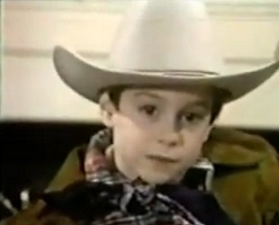 Sandy Scwartz as Kevin