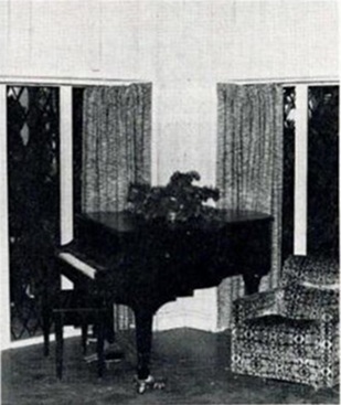Alice Matthews Frame's Living Room